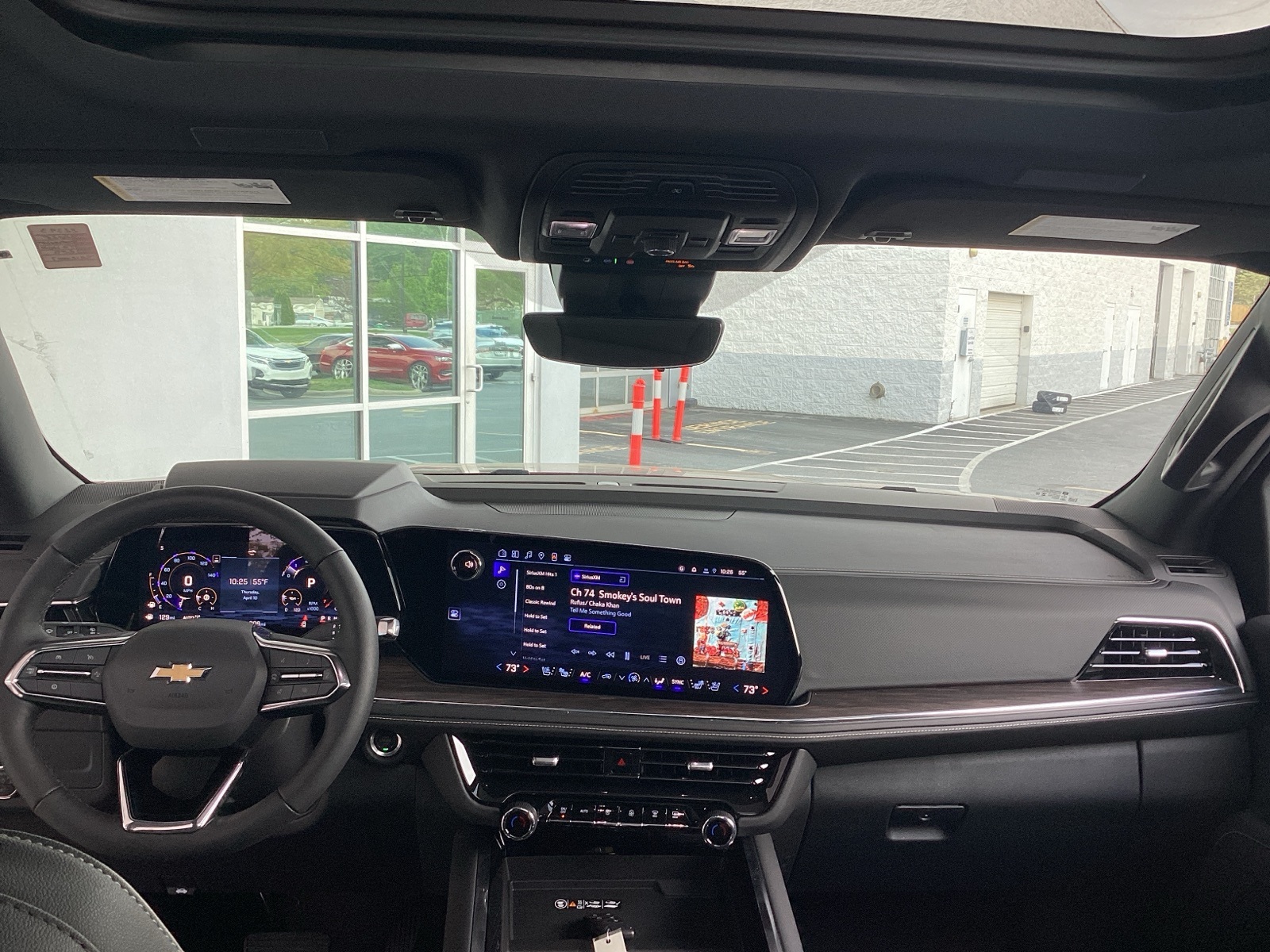 Vehicle image 20 of 45