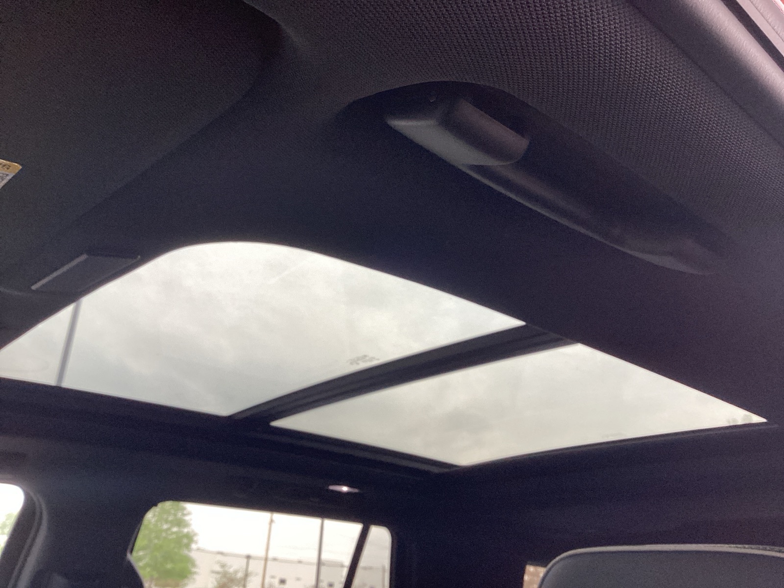 Vehicle image 8 of 45