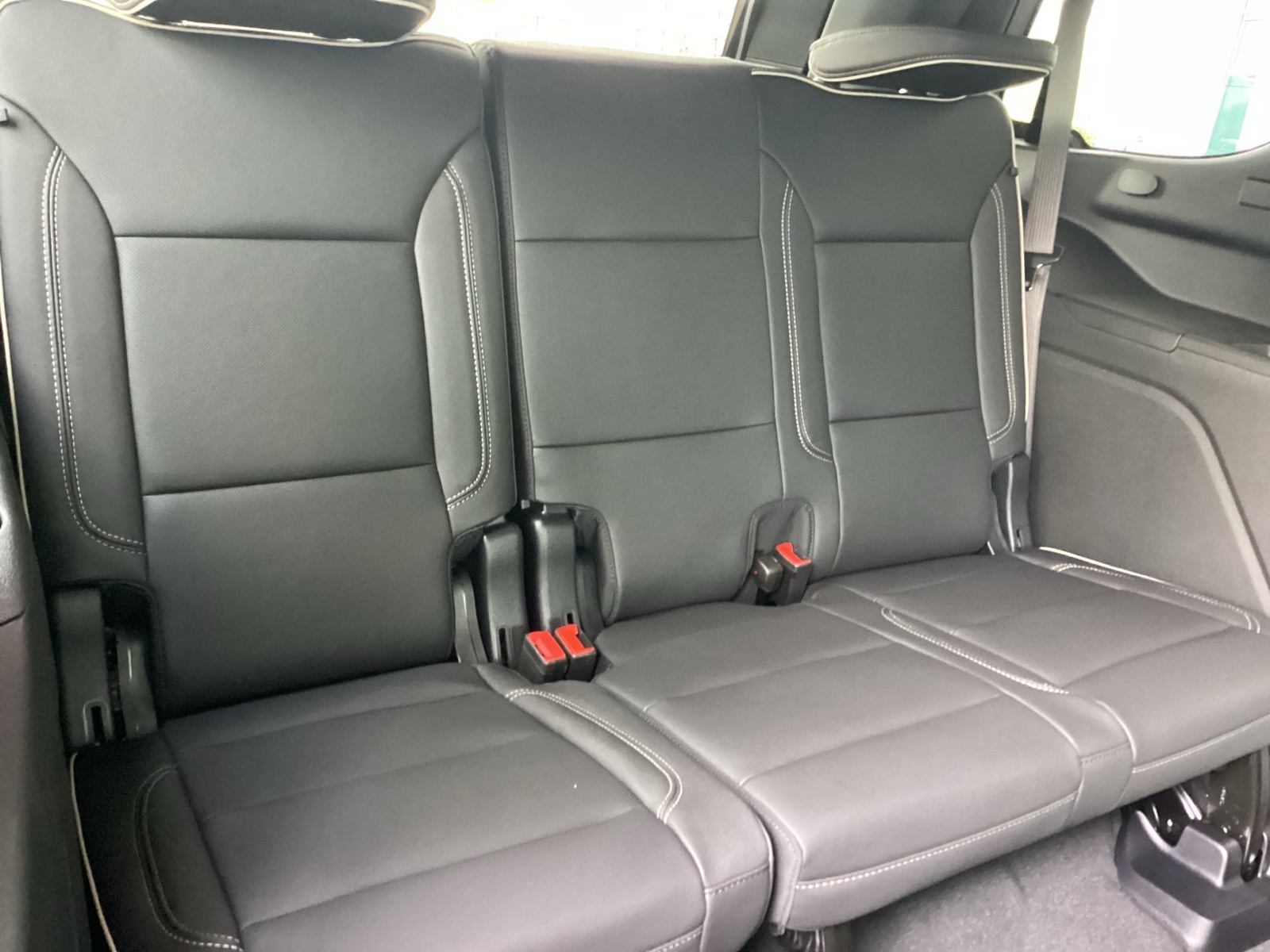 Vehicle image 31 of 45