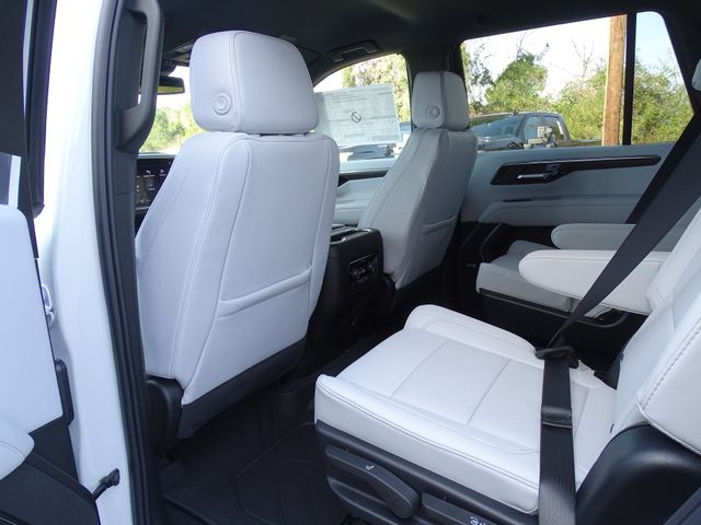 Vehicle image 13 of 24