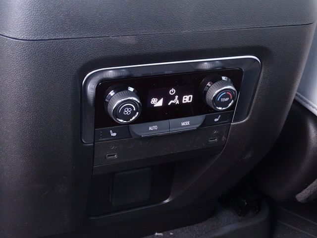 Vehicle image 14 of 24