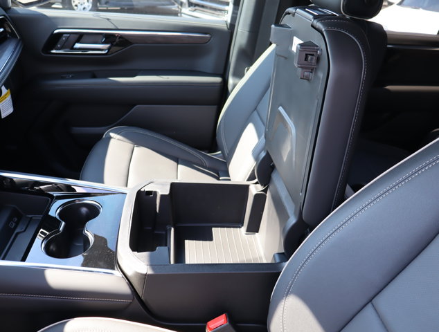 Vehicle image 14 of 29