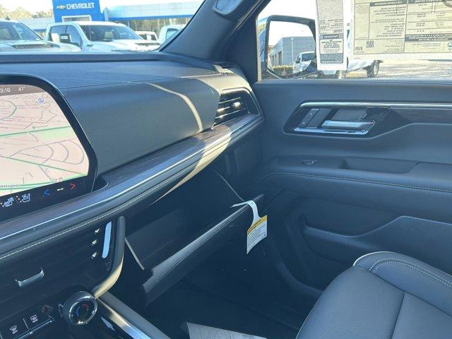 Vehicle image 27 of 37