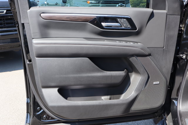 Vehicle image 10 of 26