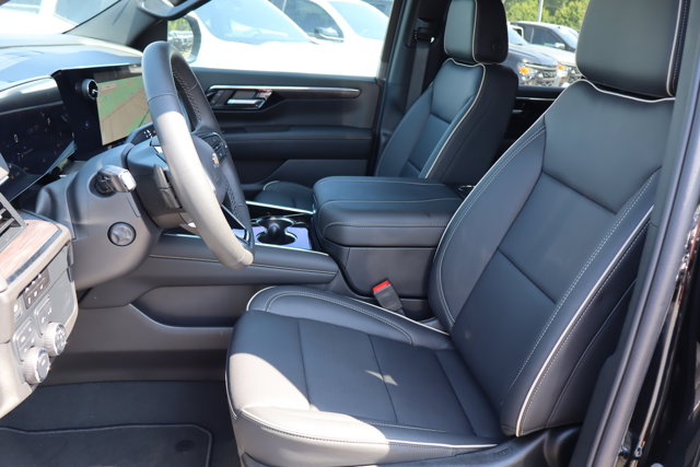 Vehicle image 11 of 26