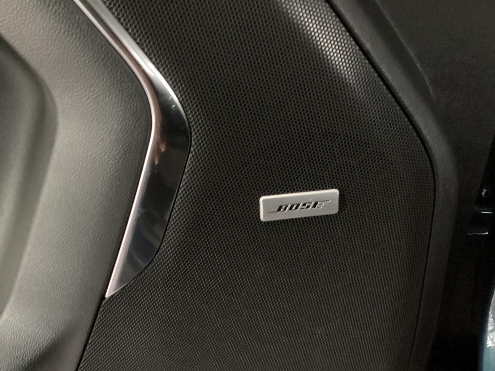 Vehicle image 35 of 38