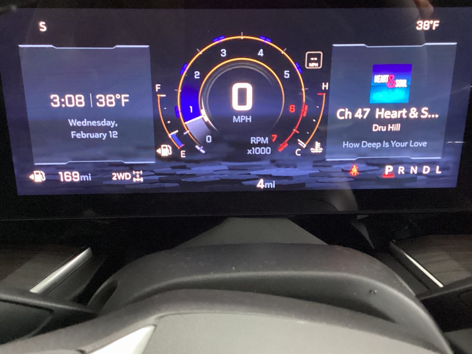 Vehicle image 8 of 38