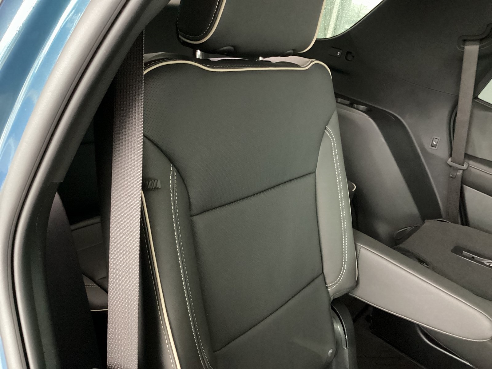 Vehicle image 25 of 38