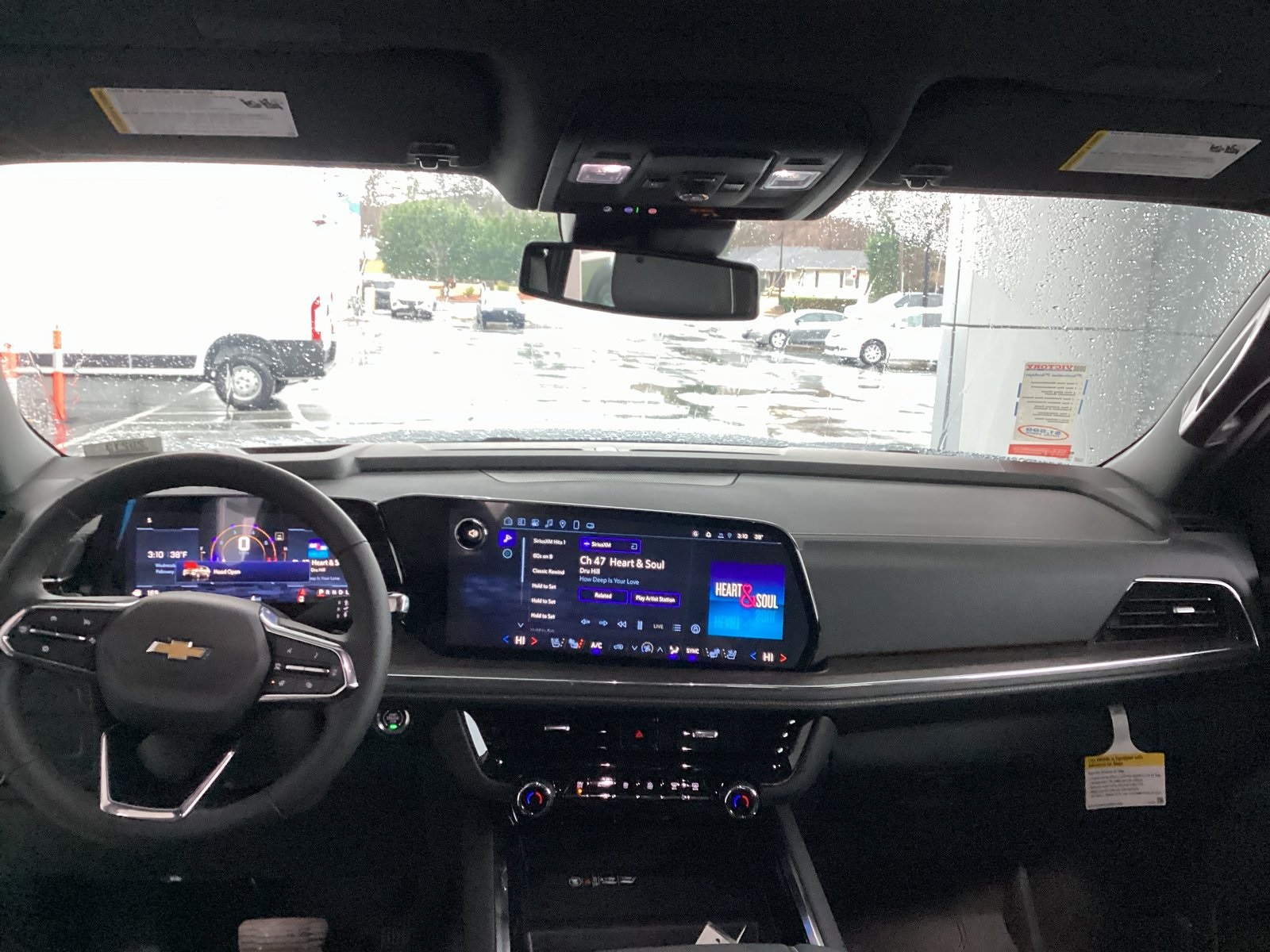 Vehicle image 18 of 38