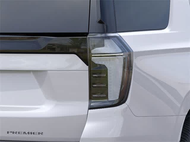 Vehicle image 18 of 24