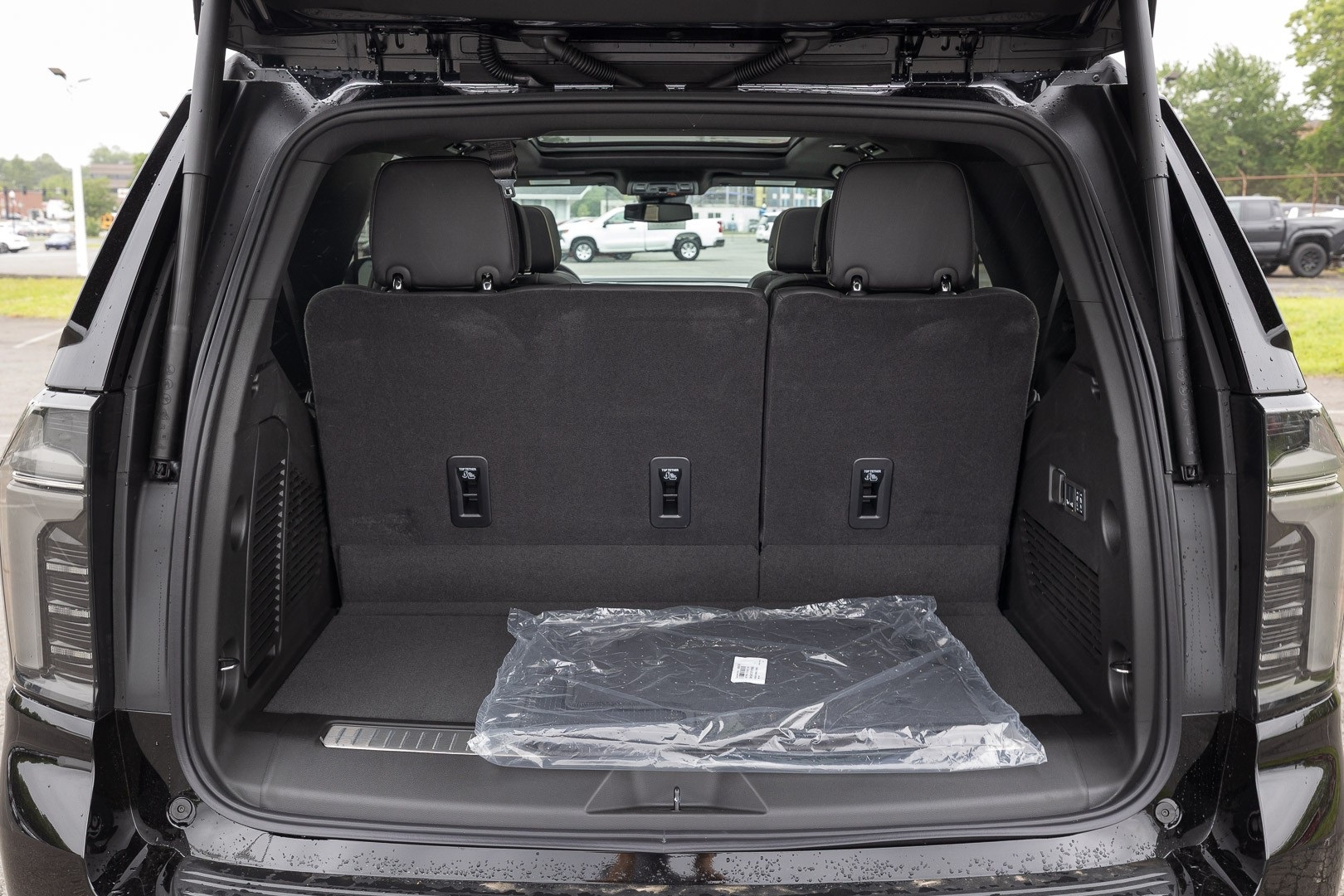 Vehicle image 12 of 26