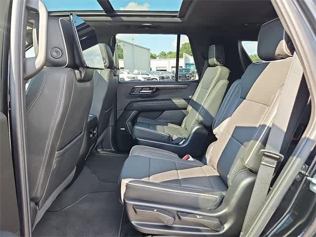 Vehicle image 10 of 26