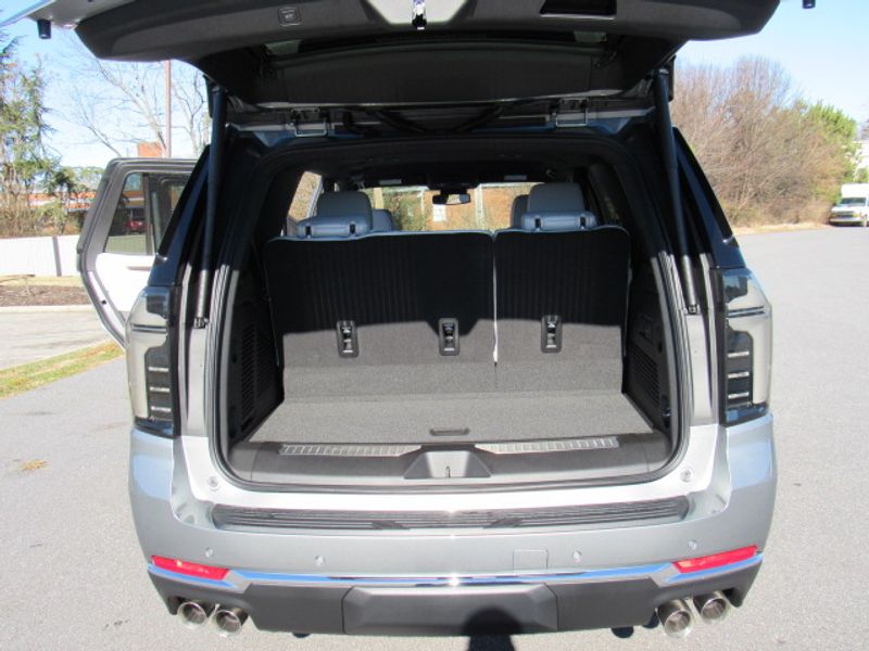 Vehicle image 20 of 25