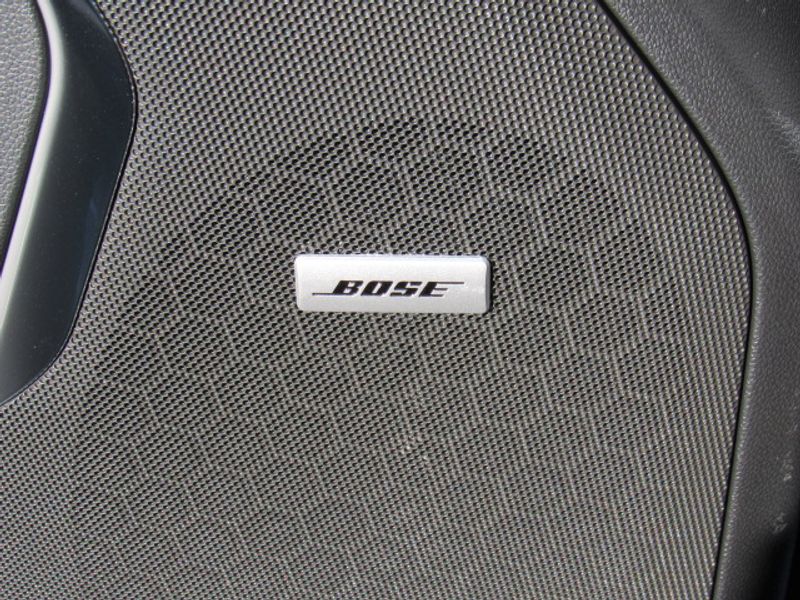 Vehicle image 16 of 25