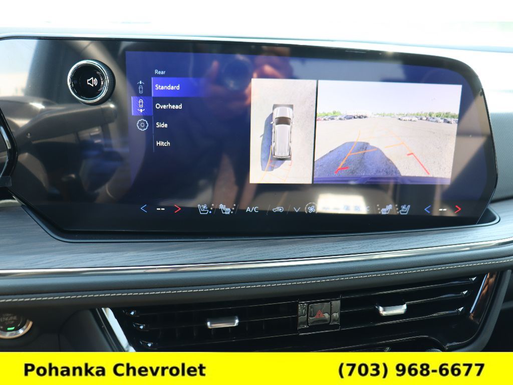 Vehicle image 15 of 36