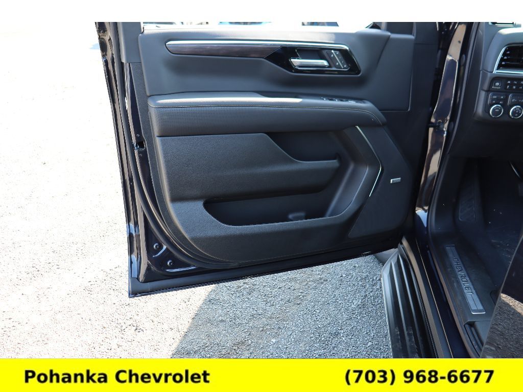Vehicle image 20 of 36