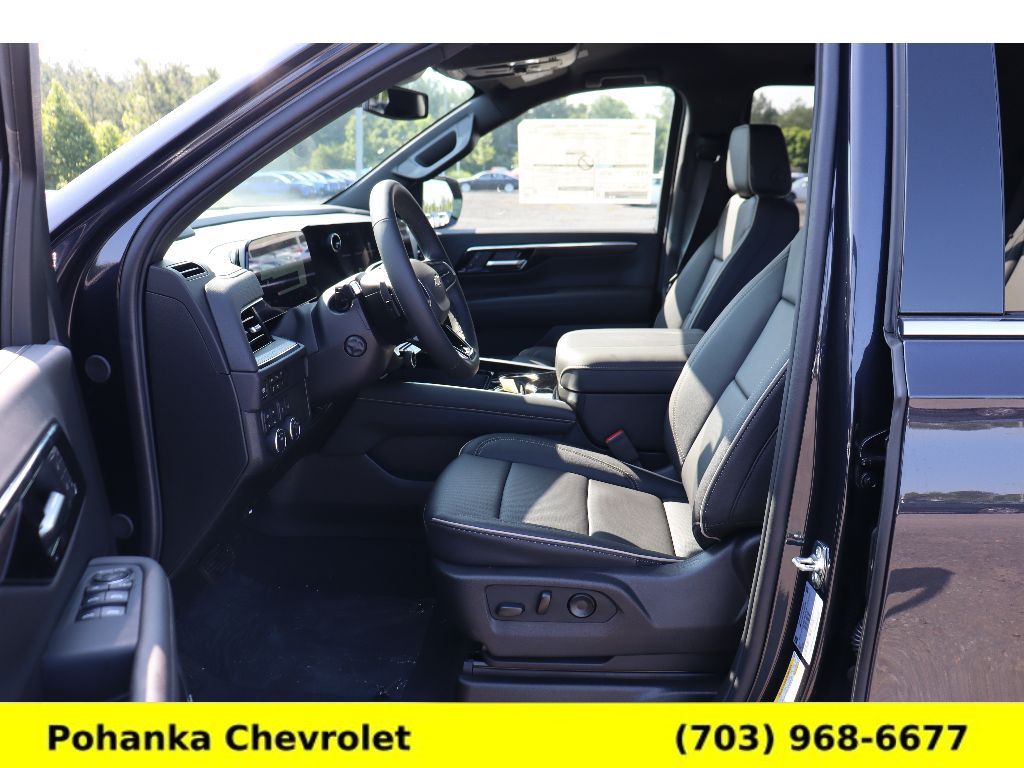 Vehicle image 22 of 36