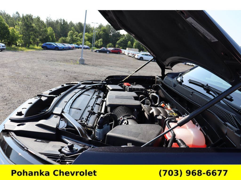 Vehicle image 33 of 36