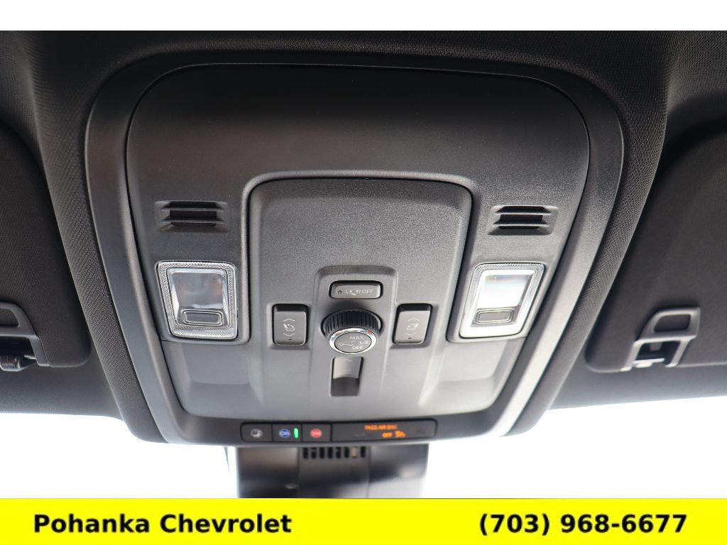 Vehicle image 17 of 36
