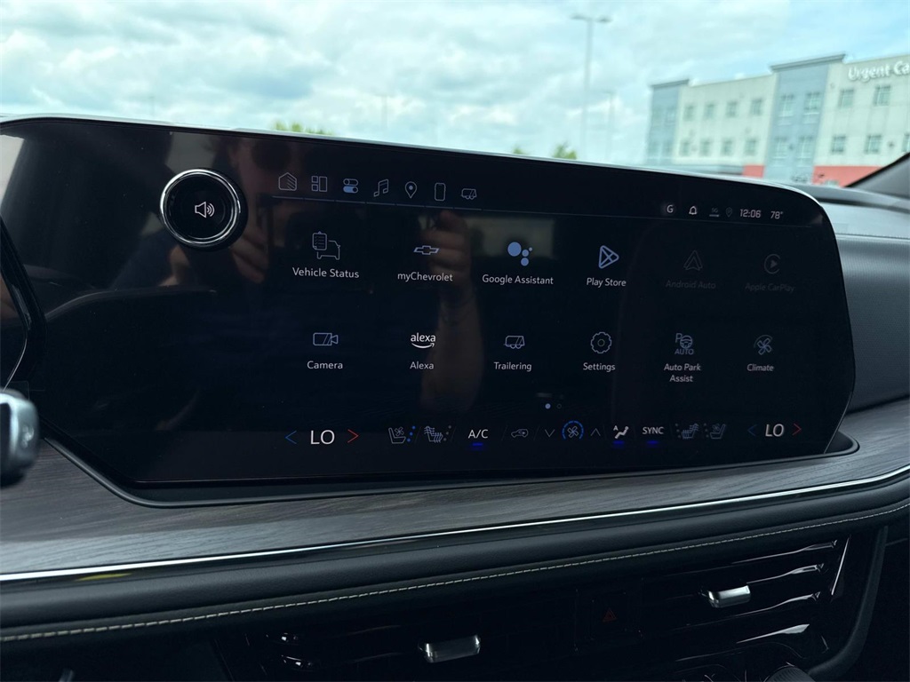 Vehicle image 8 of 20
