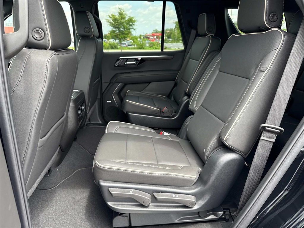 Vehicle image 16 of 20