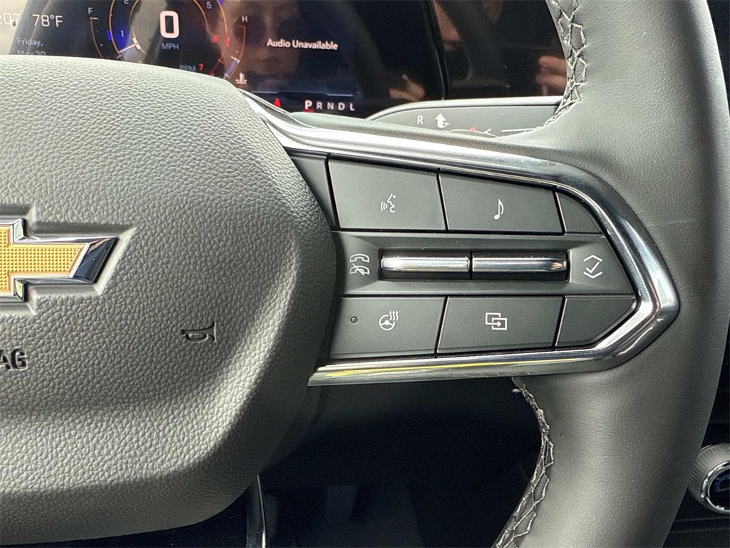 Vehicle image 11 of 20