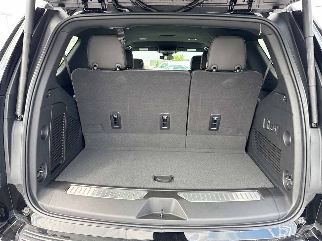 Vehicle image 18 of 20