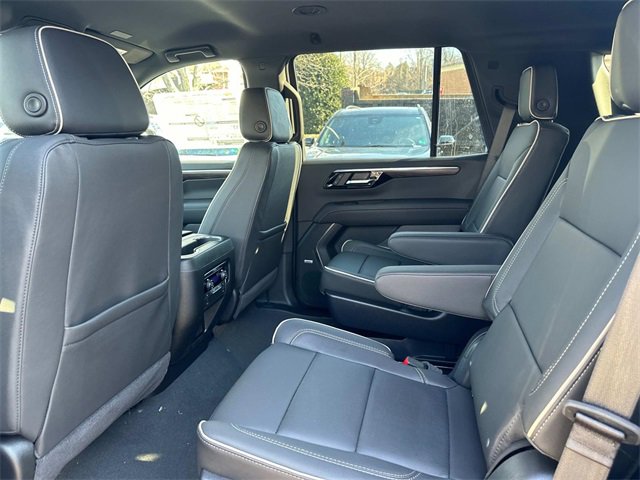 Vehicle image 10 of 18