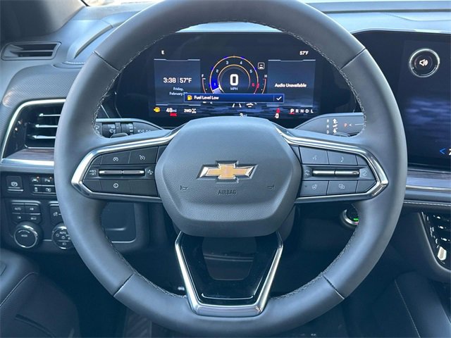 Vehicle image 16 of 18