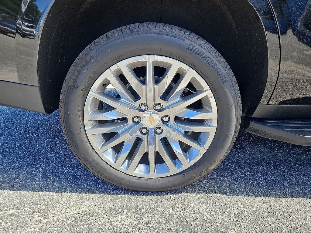 2025 Chevrolet Tahoe Premier Image 5 of 20