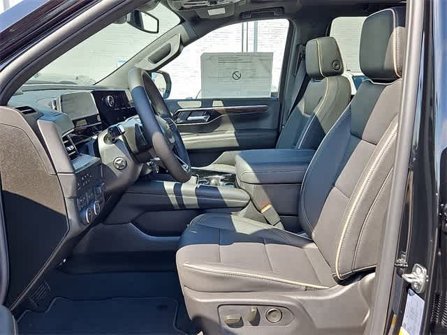 2025 Chevrolet Tahoe Premier Image 9 of 26