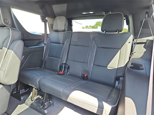 2025 Chevrolet Tahoe Premier Image 8 of 26