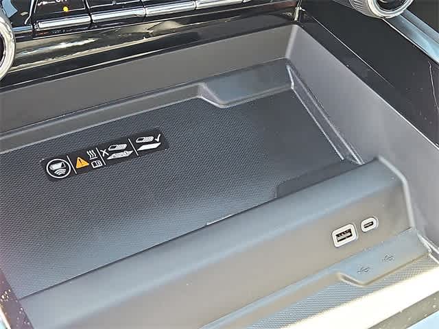 2025 Chevrolet Tahoe Premier Image 20 of 26