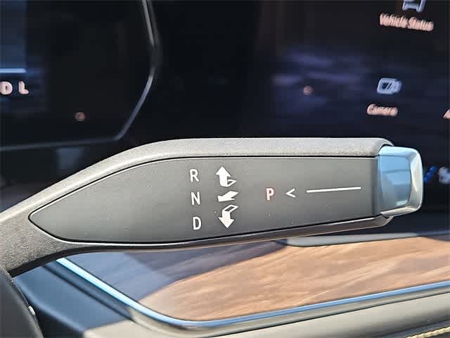 2025 Chevrolet Tahoe Premier Image 12 of 26