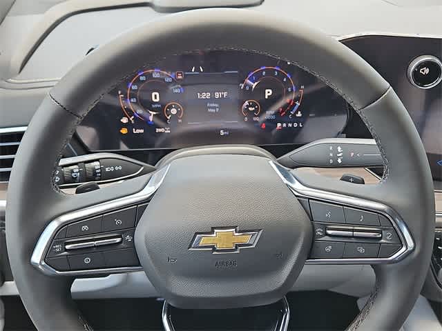 Vehicle image 13 of 22