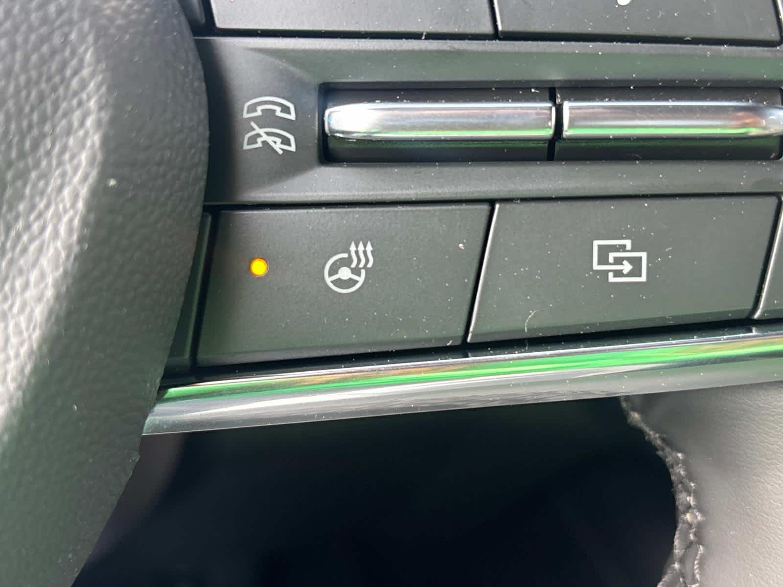 Vehicle image 9 of 52