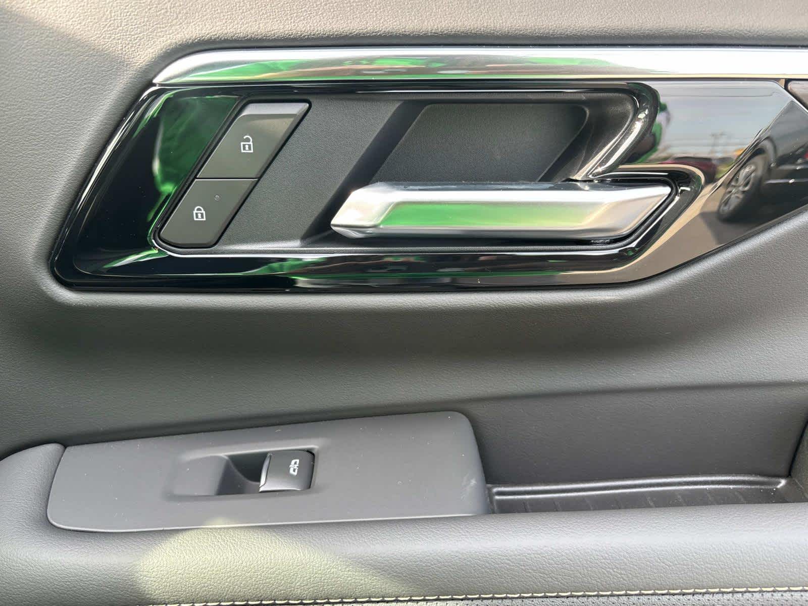 Vehicle image 42 of 52
