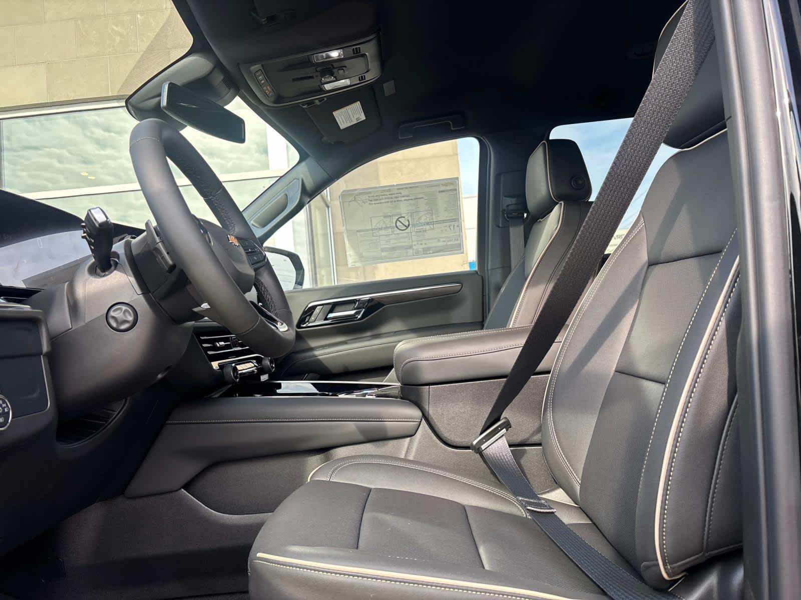 Vehicle image 22 of 52