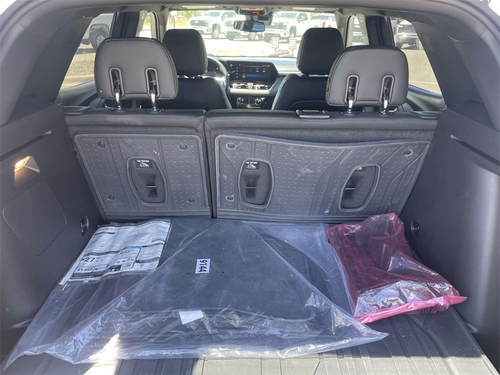 Vehicle image 15 of 30