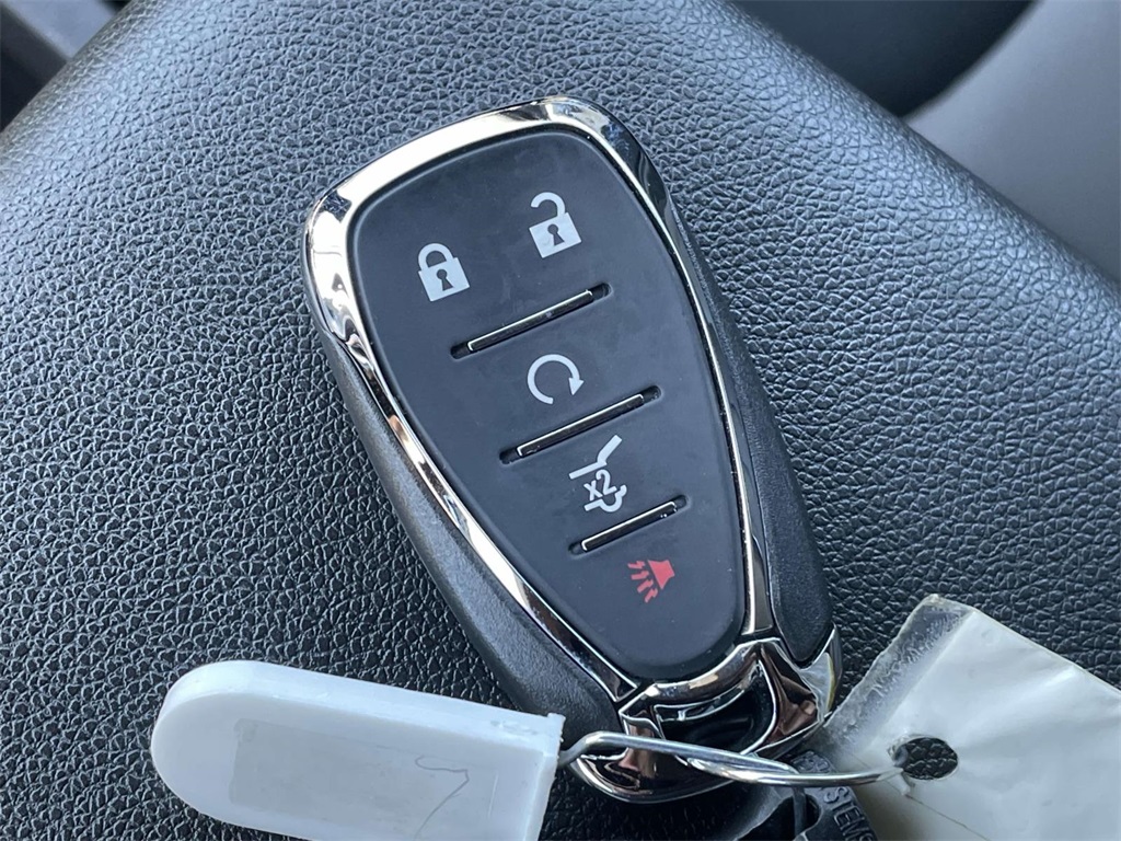 Vehicle image 26 of 30