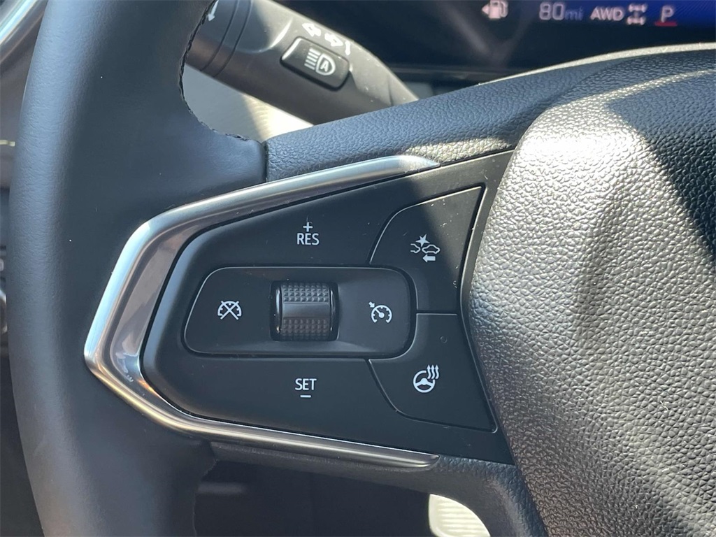 Vehicle image 20 of 30