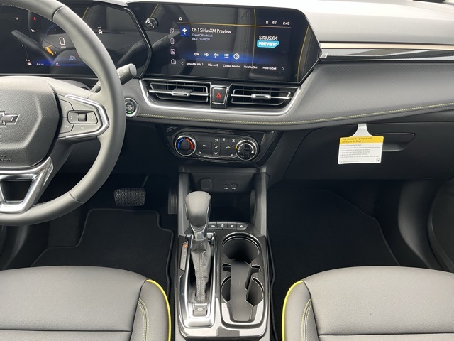 Vehicle image 24 of 32
