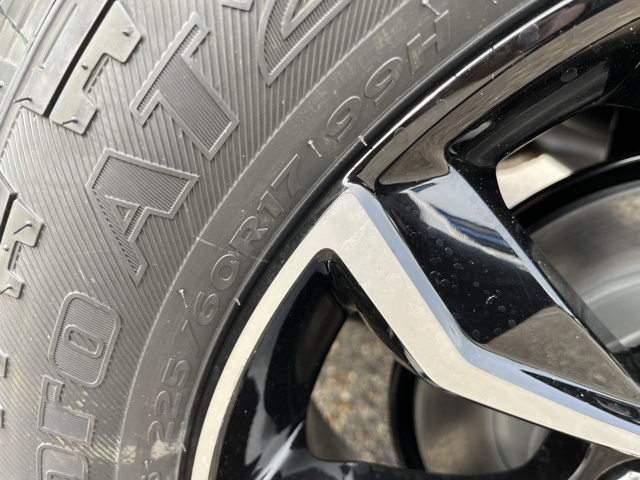 Vehicle image 12 of 32