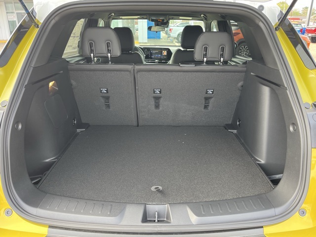 Vehicle image 9 of 32