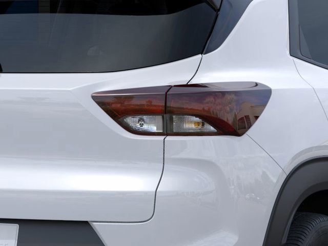 Vehicle image 11 of 24