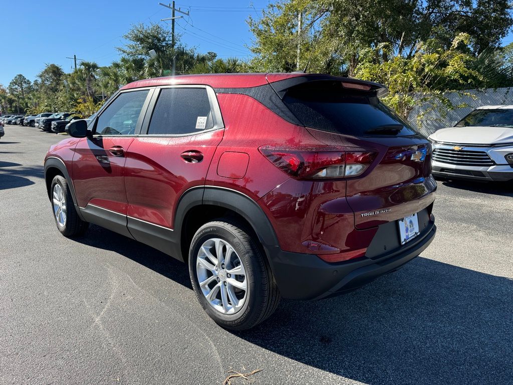 Vehicle image 8 of 29