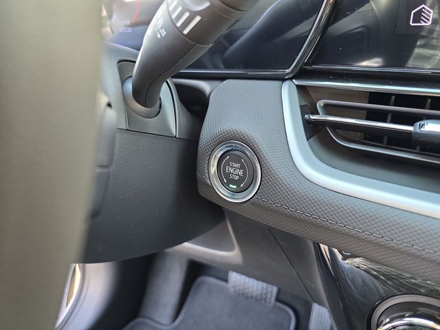 Vehicle image 16 of 34