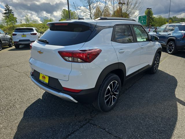 Vehicle image 6 of 34