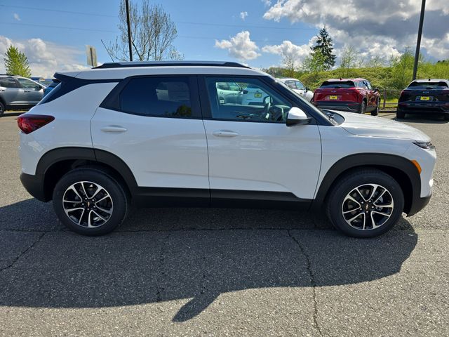 Vehicle image 5 of 34