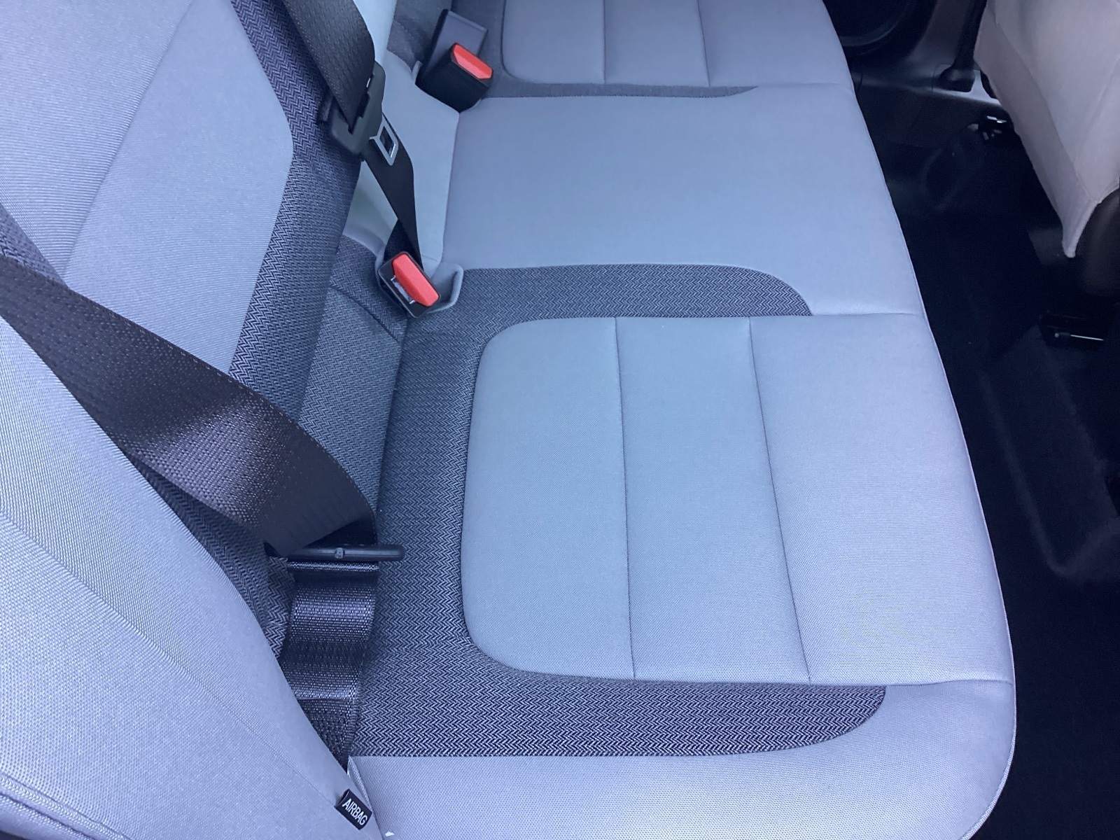 Vehicle image 24 of 32